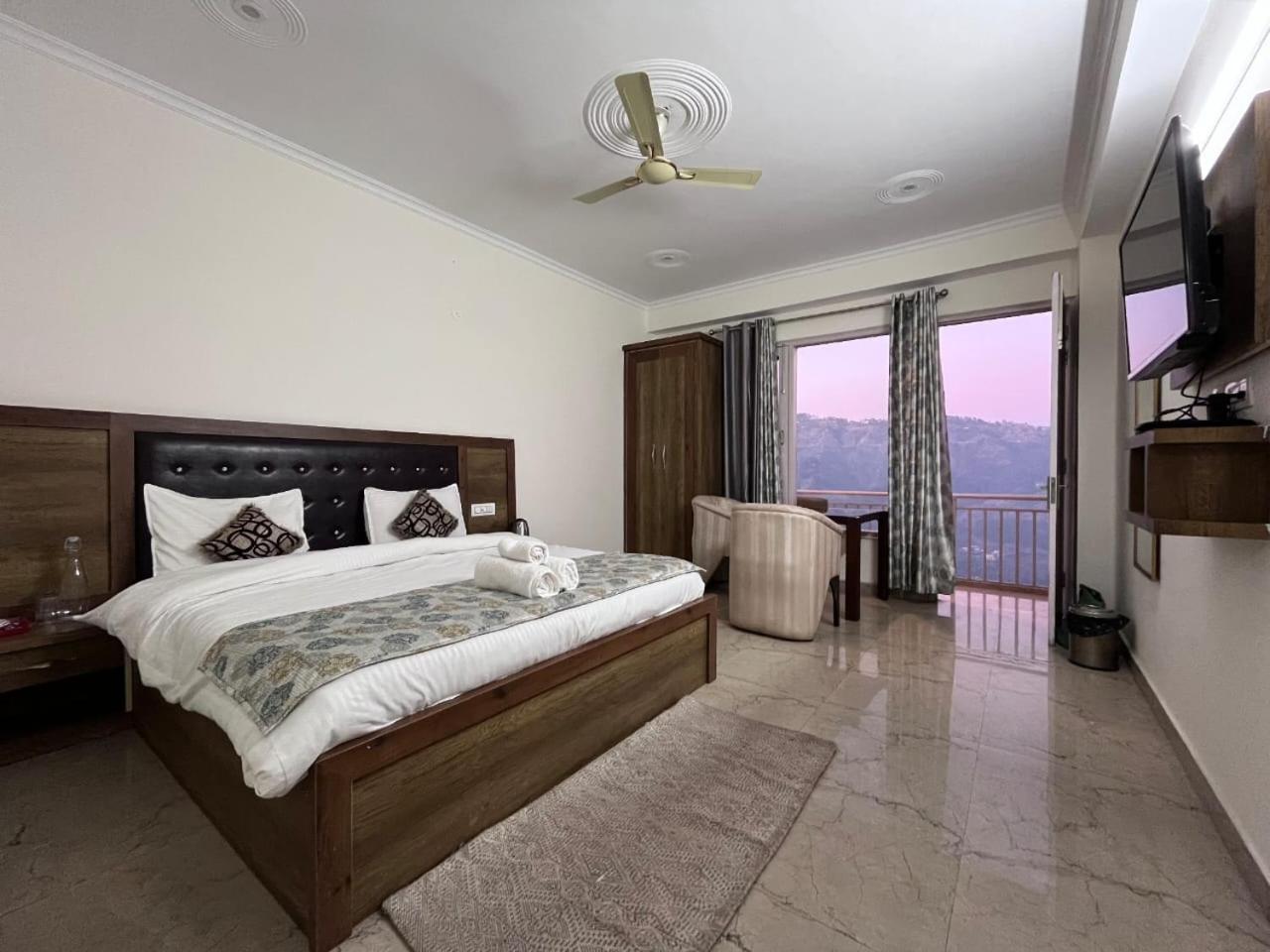 Hotel Tribe View - Away From City Hustle !! Top Rated & Most Awarded Property !! A Peaceful Stay カソーリ エクステリア 写真